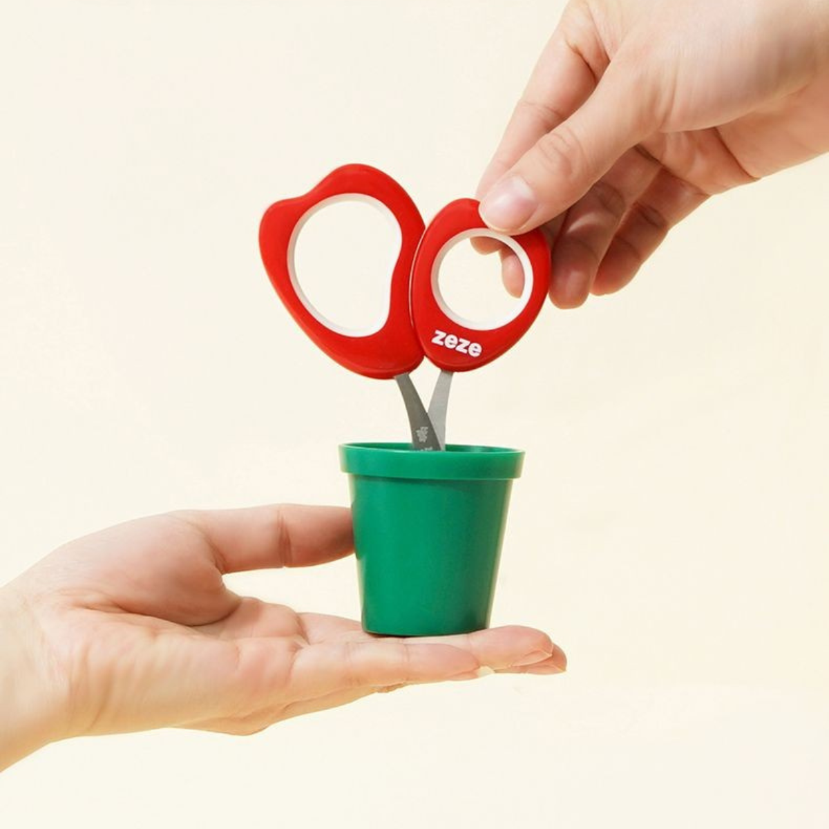 植木鉢なチューリップ爪切り(つめきり)